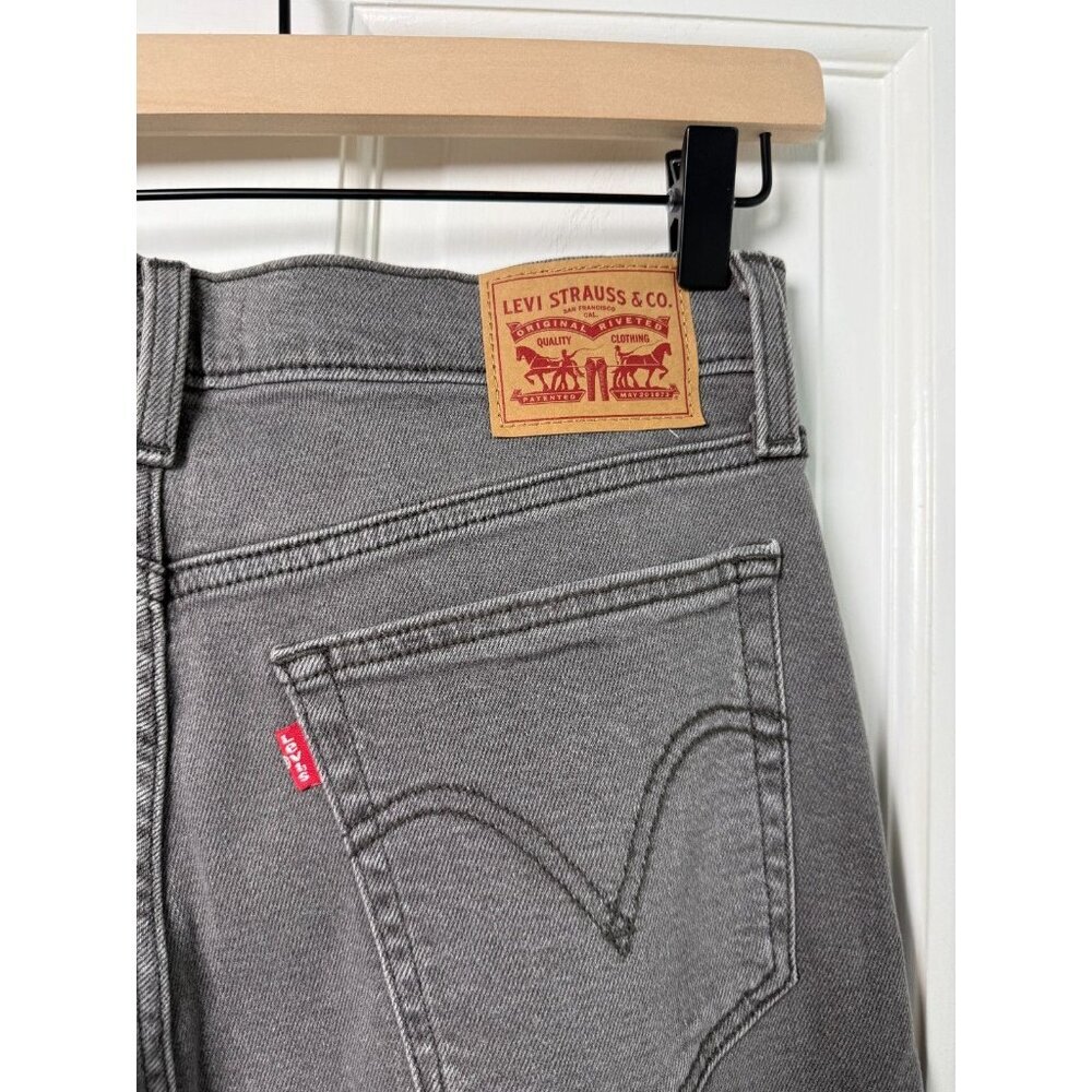 Levi's Women's Wedgie Straight Leg Charcoal Demin Jeans - Size 31 - Picture 7 of 12